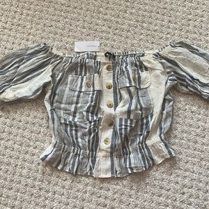 White and blue top from American Eagle. Size small. New with tags.